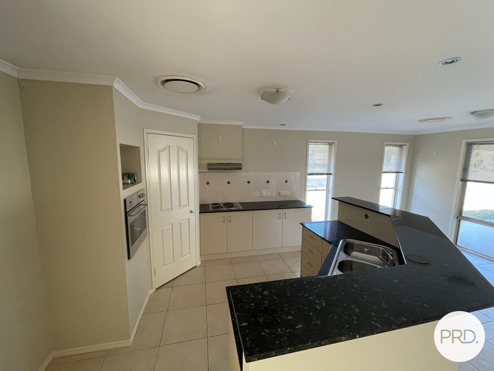 47-53 Bassett Lane ROSEWOOD 6