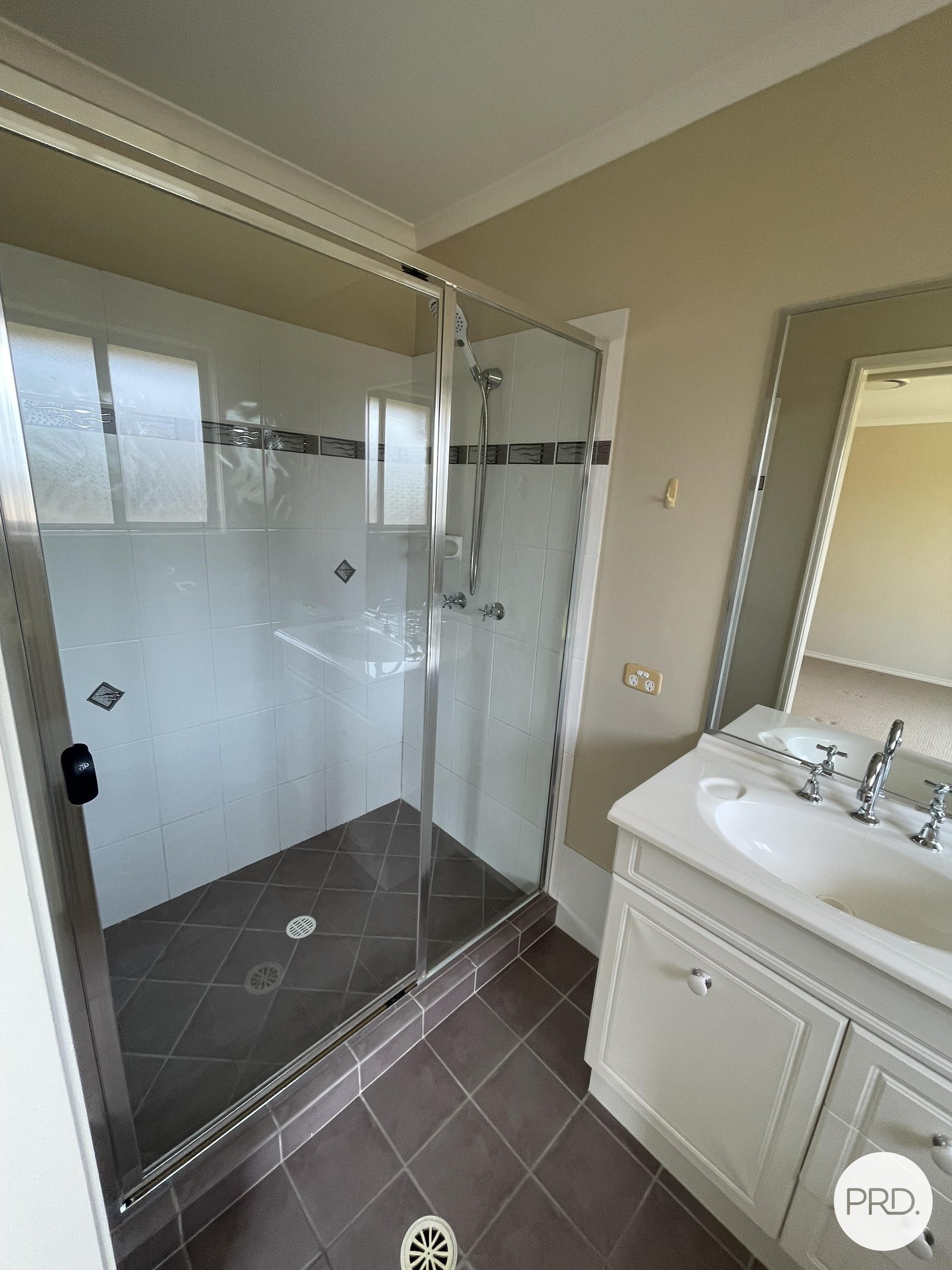 47-53 Bassett Lane ROSEWOOD 10