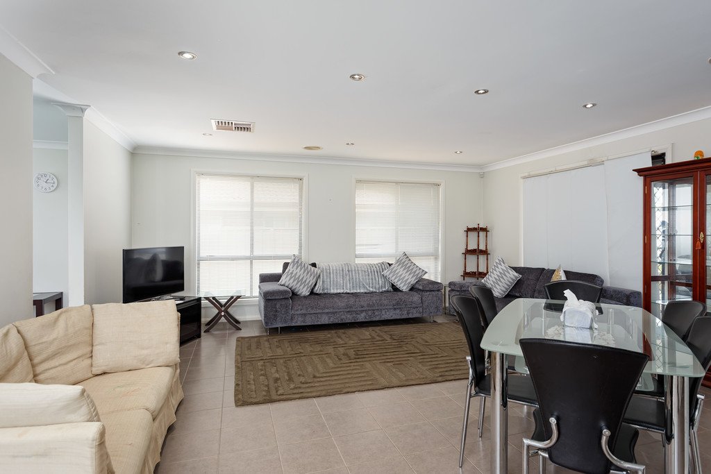 47 Barrima Drive GLENFIELD PARK 3