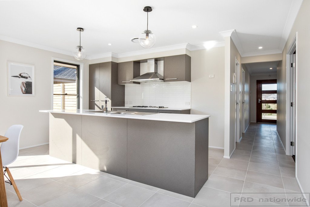 47 Billabong Parade CHISHOLM 6
