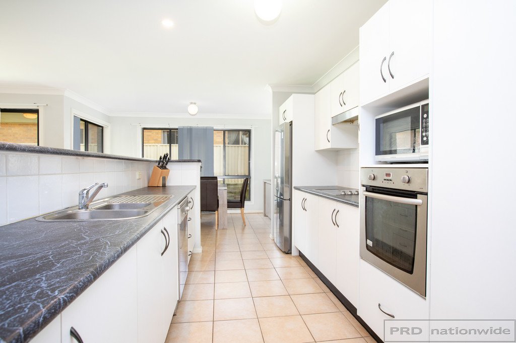 47 Canterbury Drive RAWORTH 7