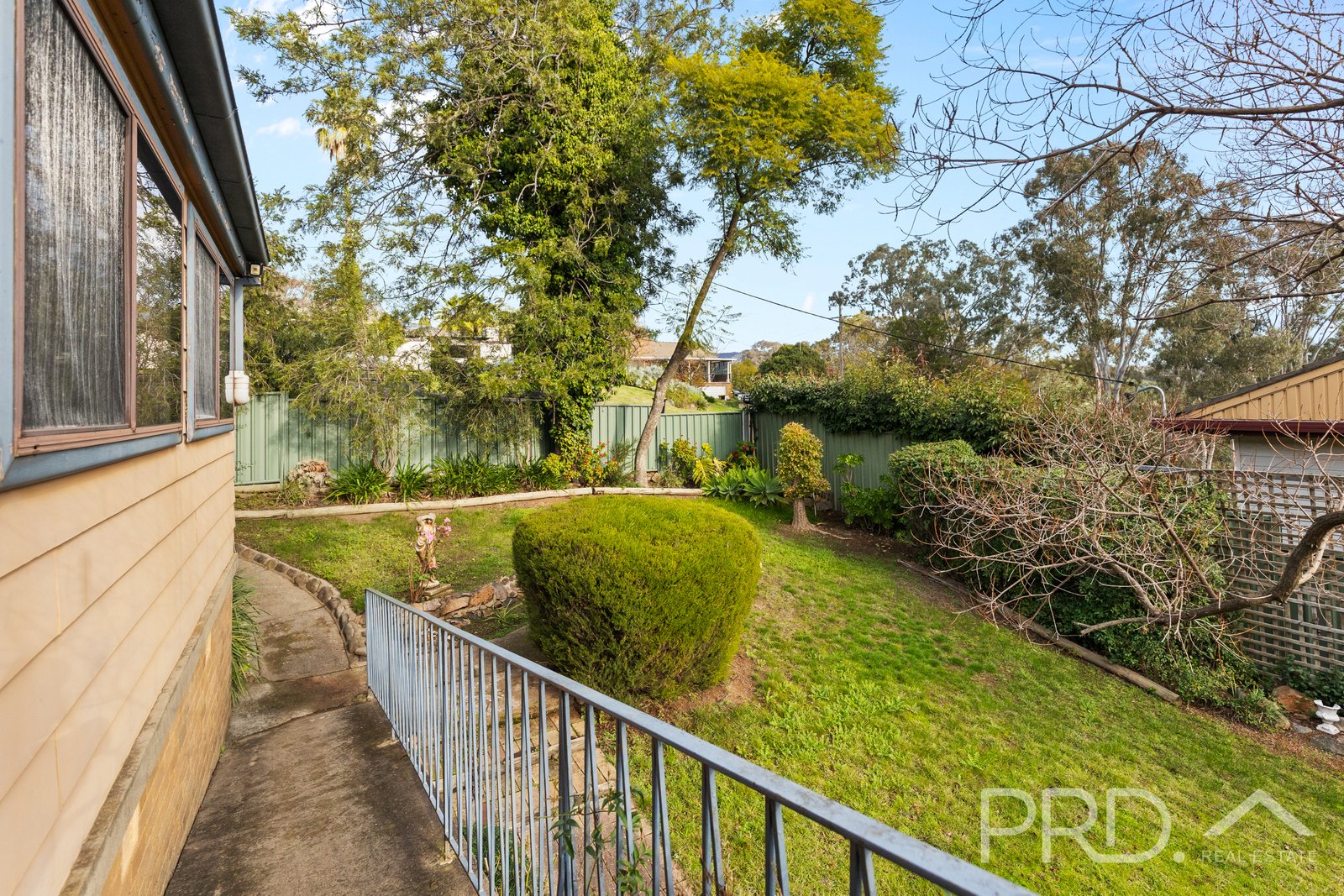 47 Dalhunty Street TUMUT 13