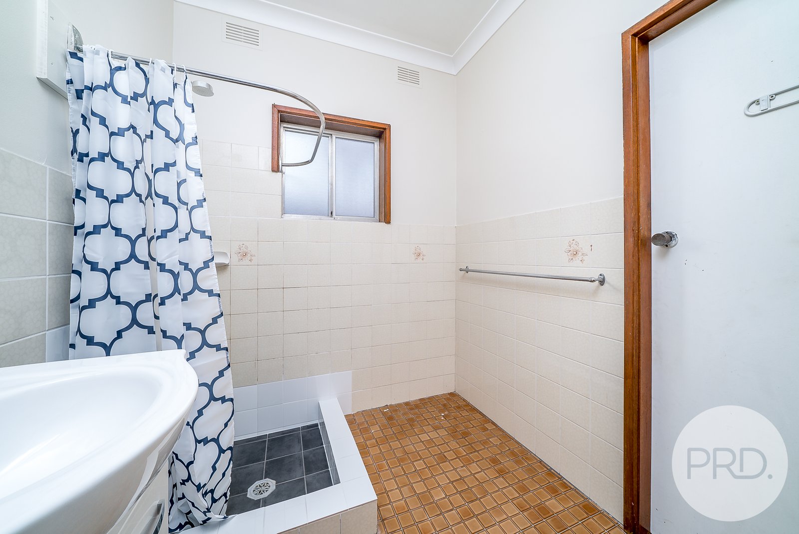 4/7 Edney Street KOORINGAL 5