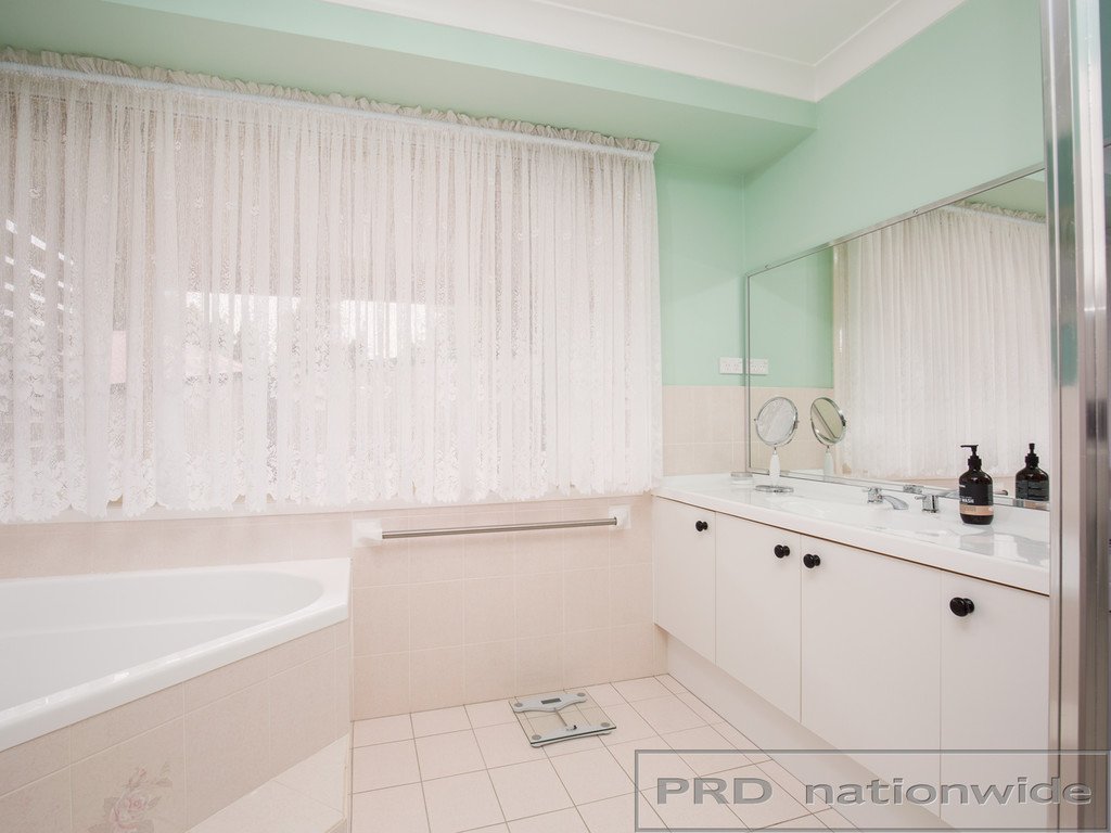47 Fairfax Street RUTHERFORD 9