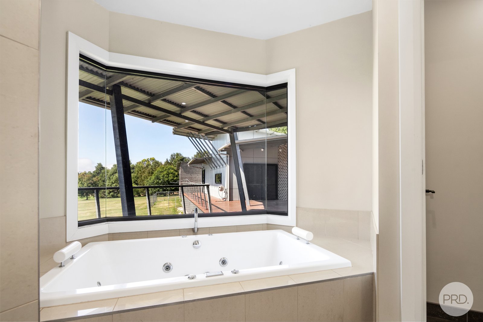 47 Fay Drive WINTER VALLEY 11