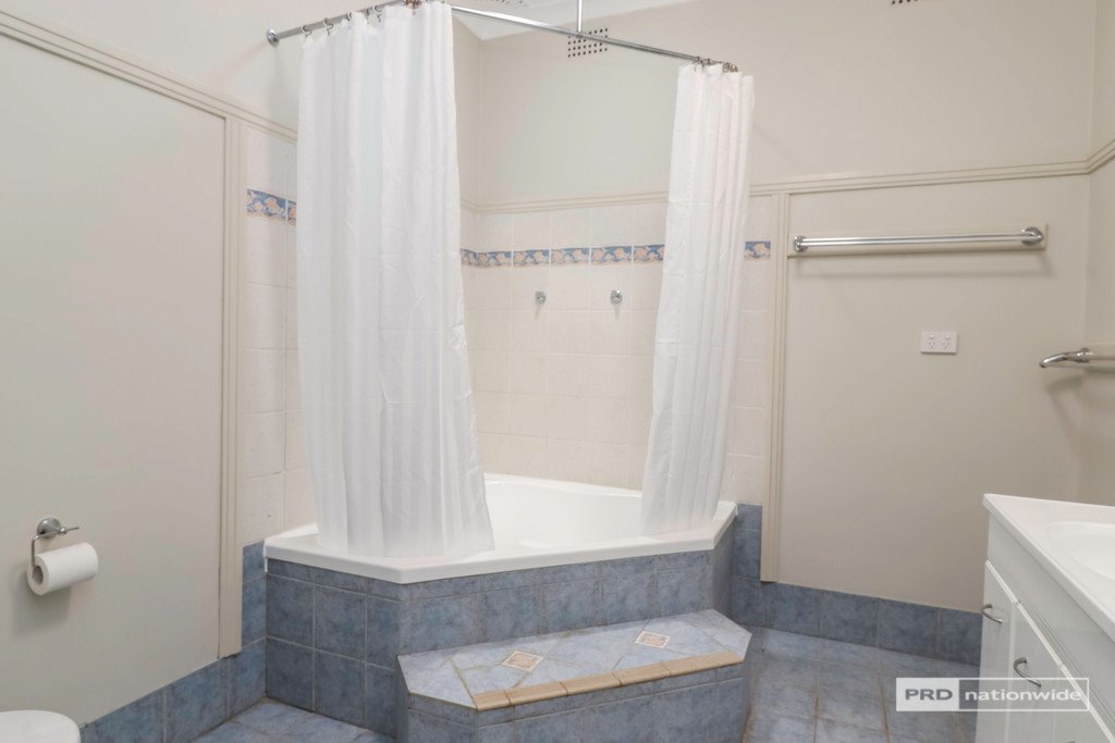 47 Fergusson Street CASINO 10