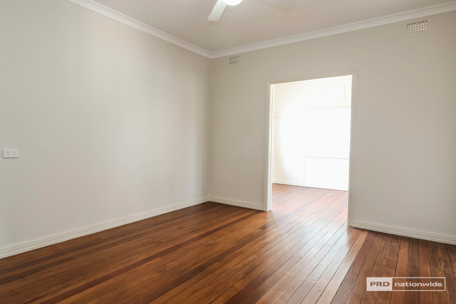 47 Fergusson Street CASINO 8