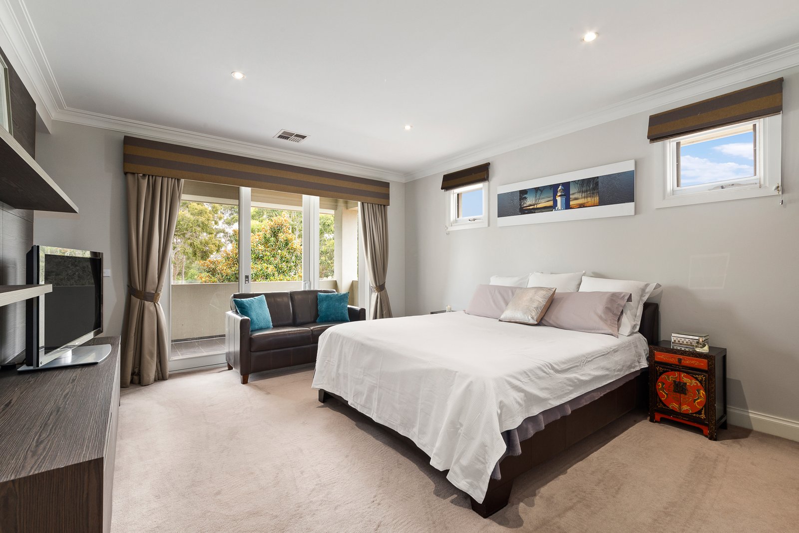 Gallery: 47 Glencairn Avenue