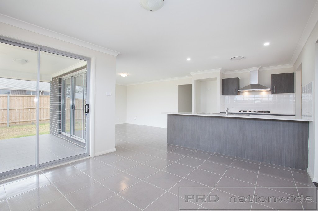 47 Harvest Boulevard CHISHOLM 10