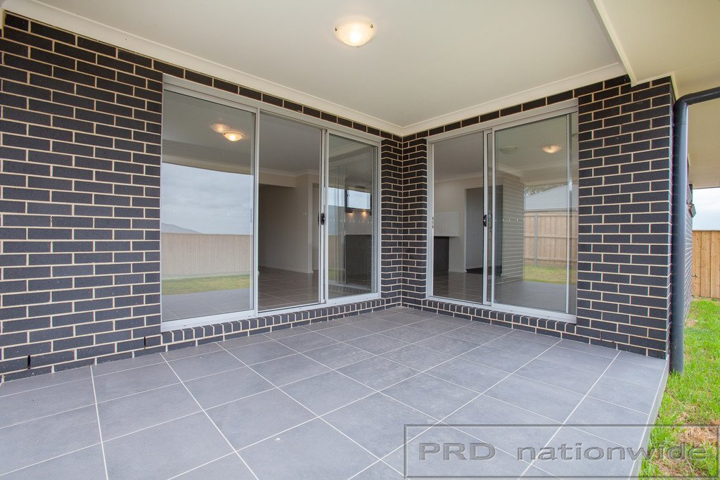 47 Harvest Boulevard CHISHOLM 15