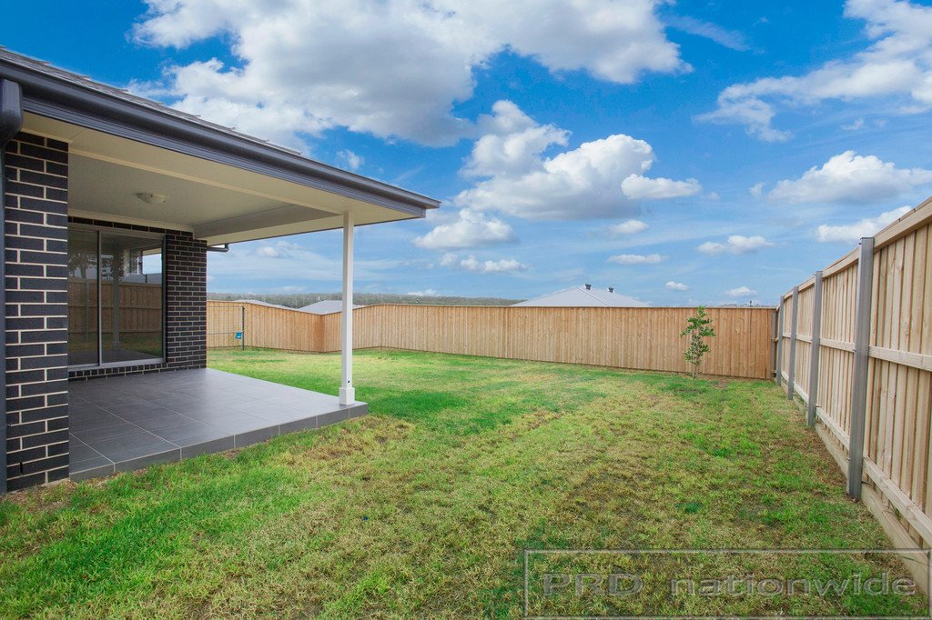 47 Harvest Boulevard CHISHOLM 17