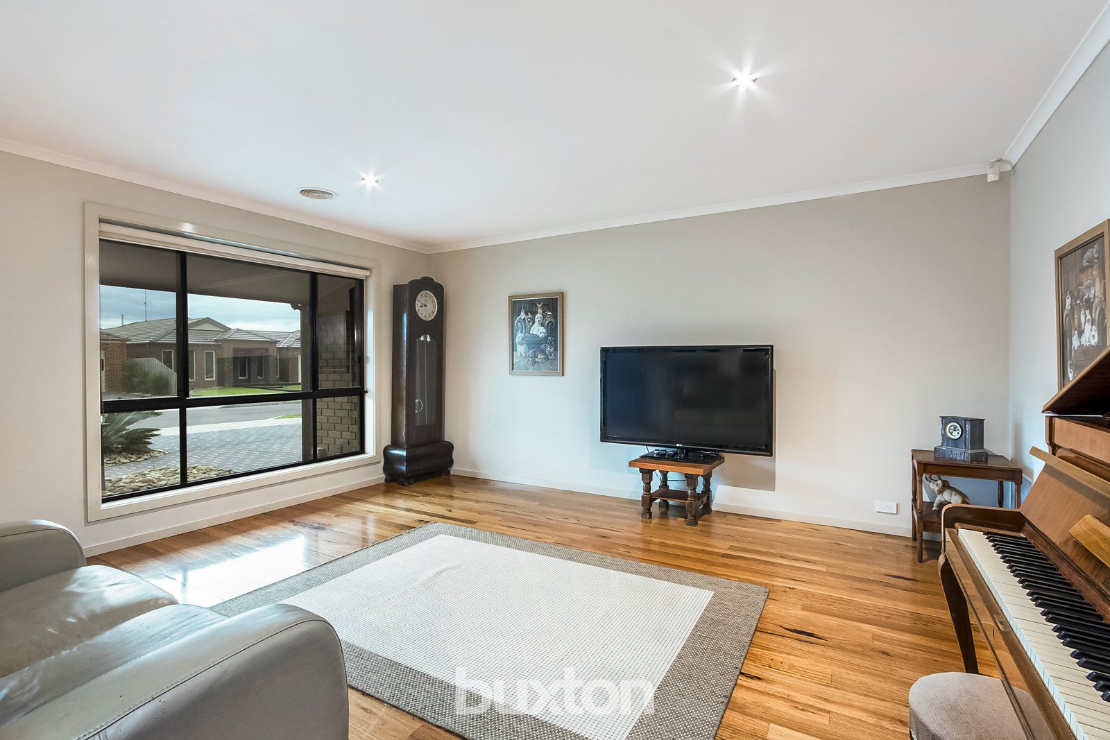 Gallery: 47 Haugh Street