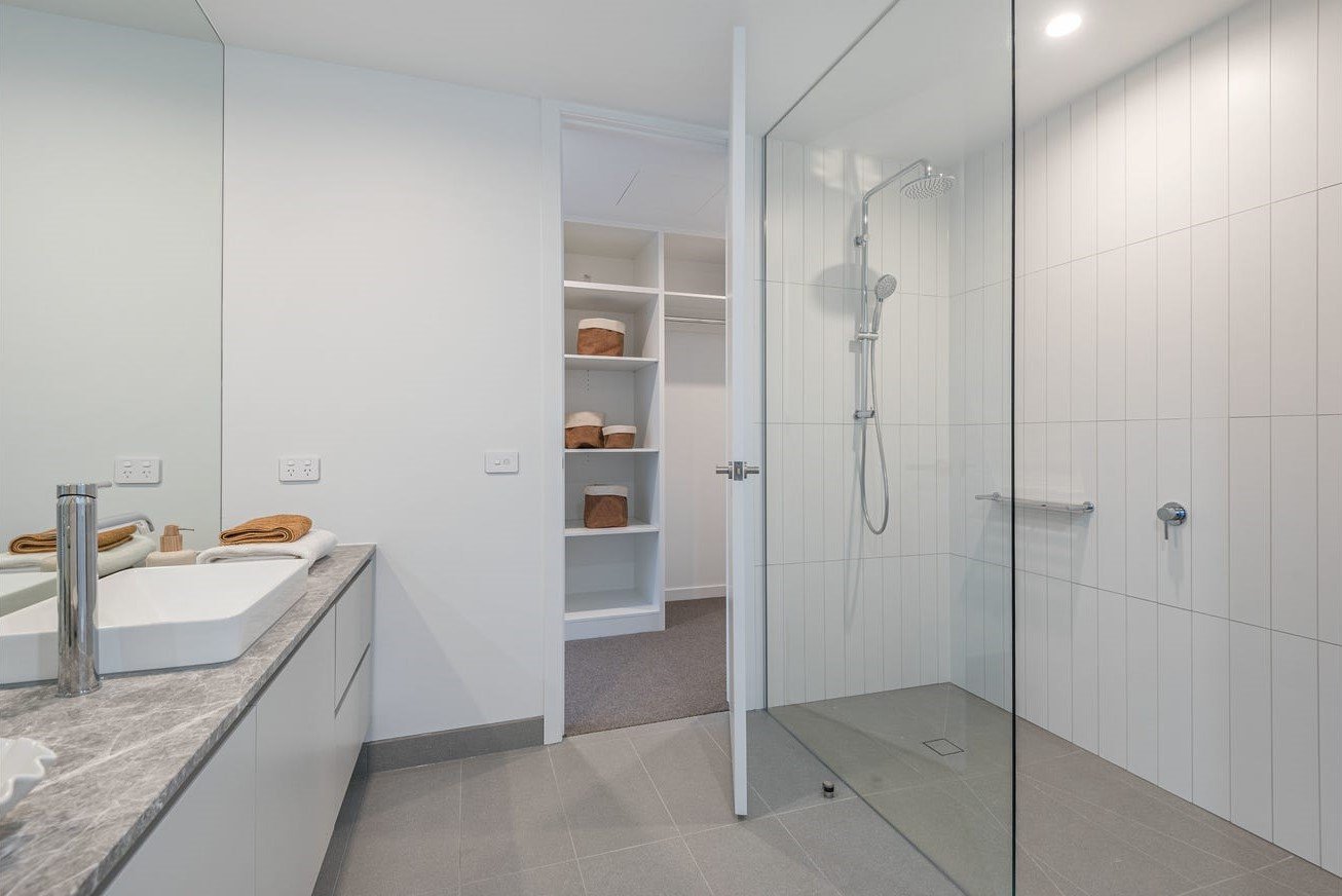 Real Estate and Property in 4/7 Hughenden Road, St Kilda East, VIC