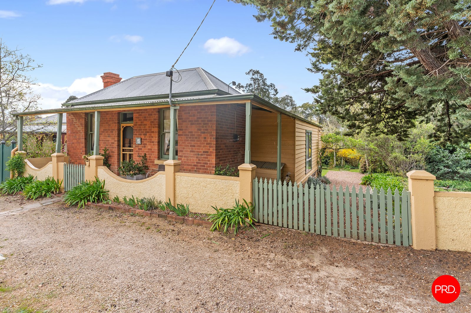 47 Hunter Street CASTLEMAINE 1