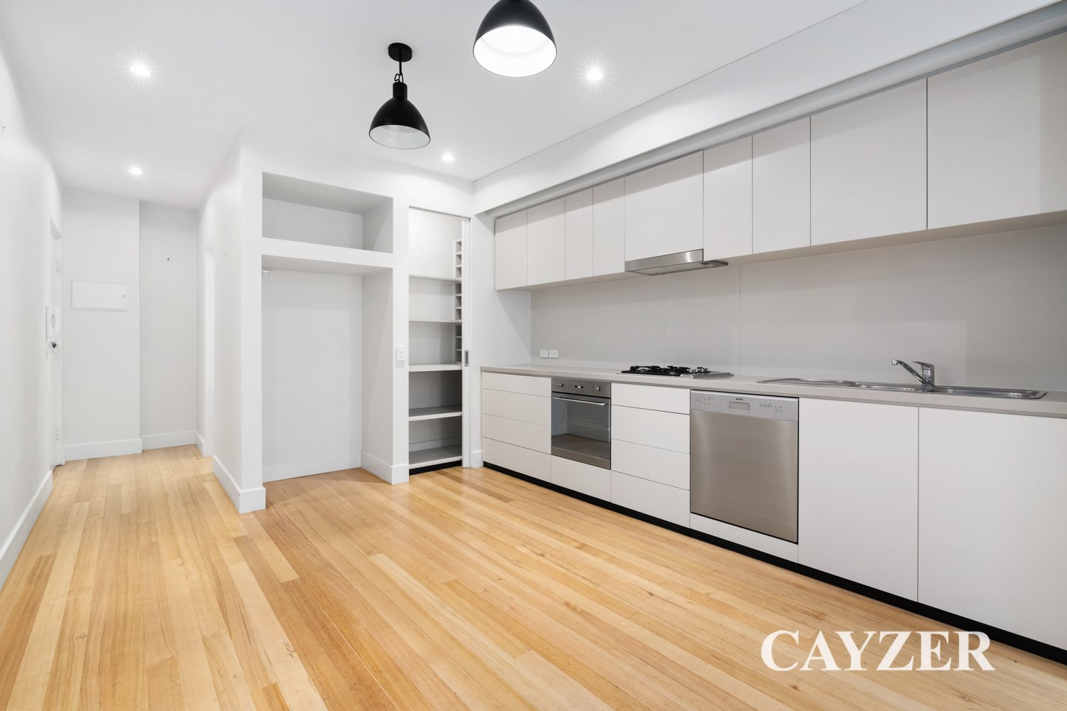 Gallery: 4/7 Iona Avenue