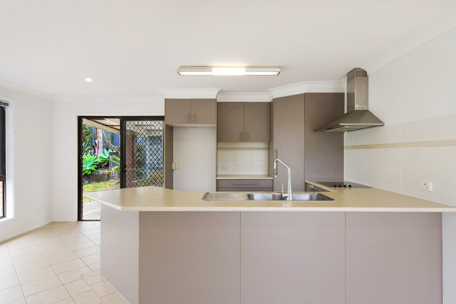 47 Kallaroo Crescent ASHMORE 3
