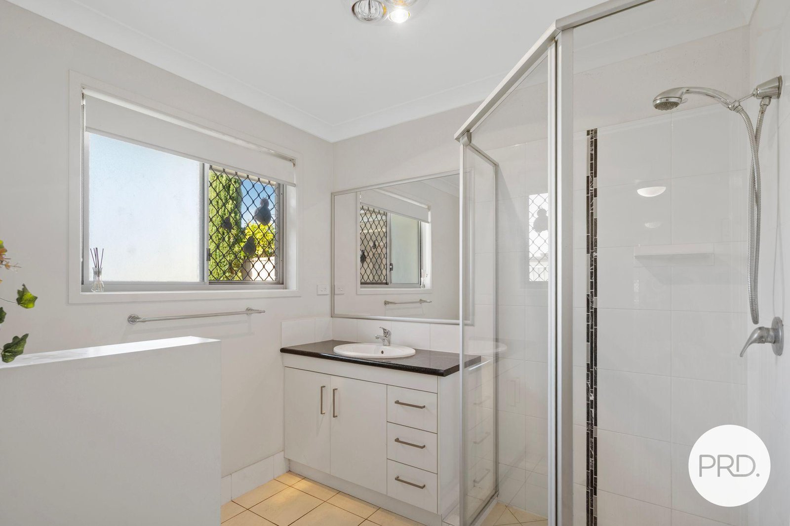 47 LANCASTER Circuit REDLAND BAY 19