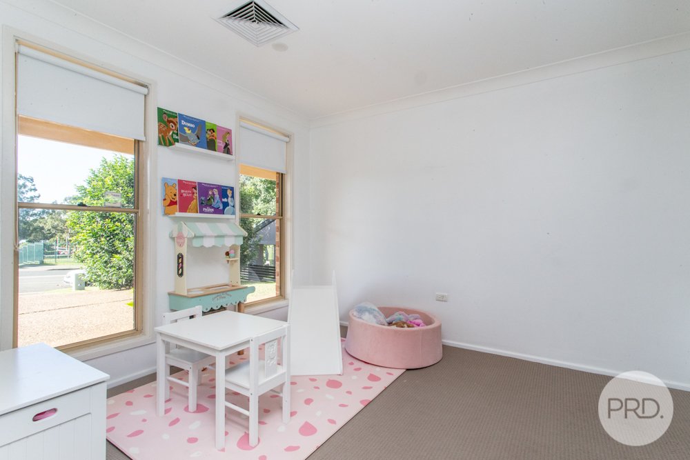 47 Laycock Street CRANEBROOK 11
