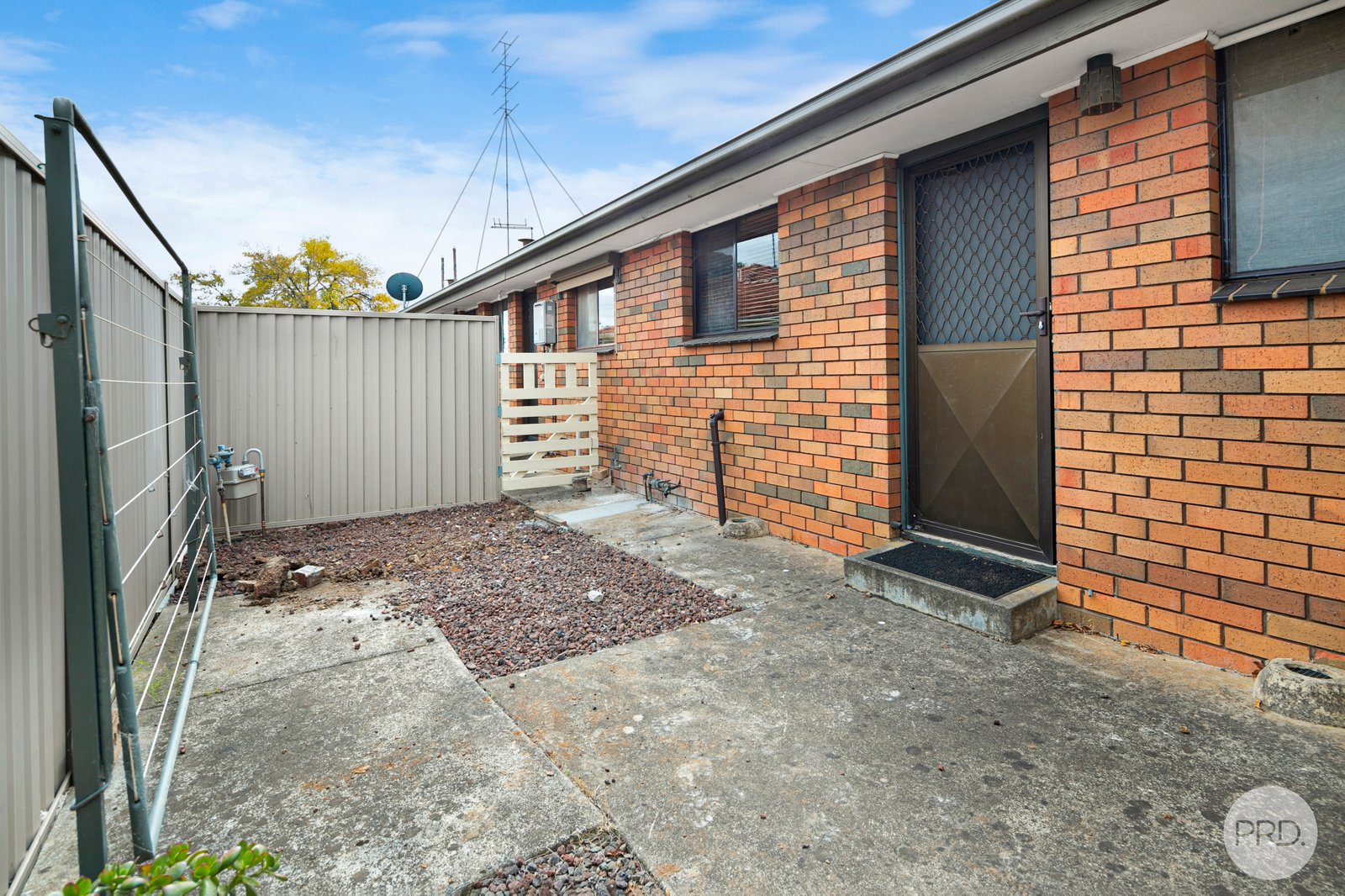 4/7 Leopold Street ALFREDTON 9
