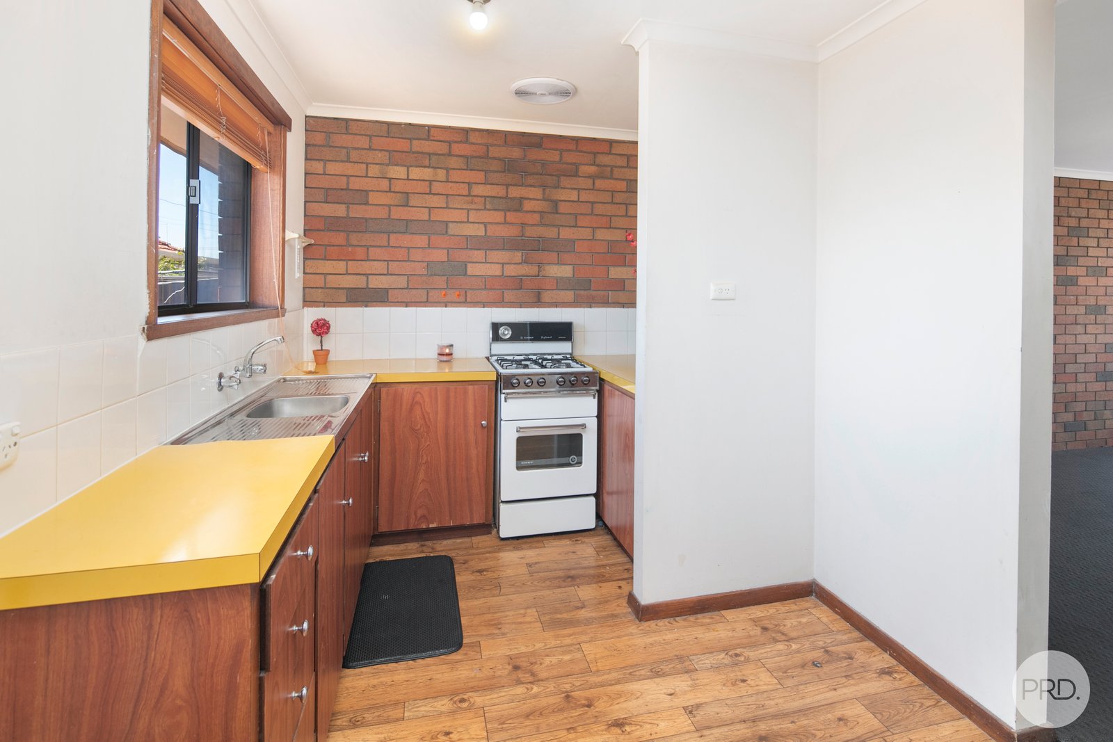 4/7 Leopold Street ALFREDTON 2