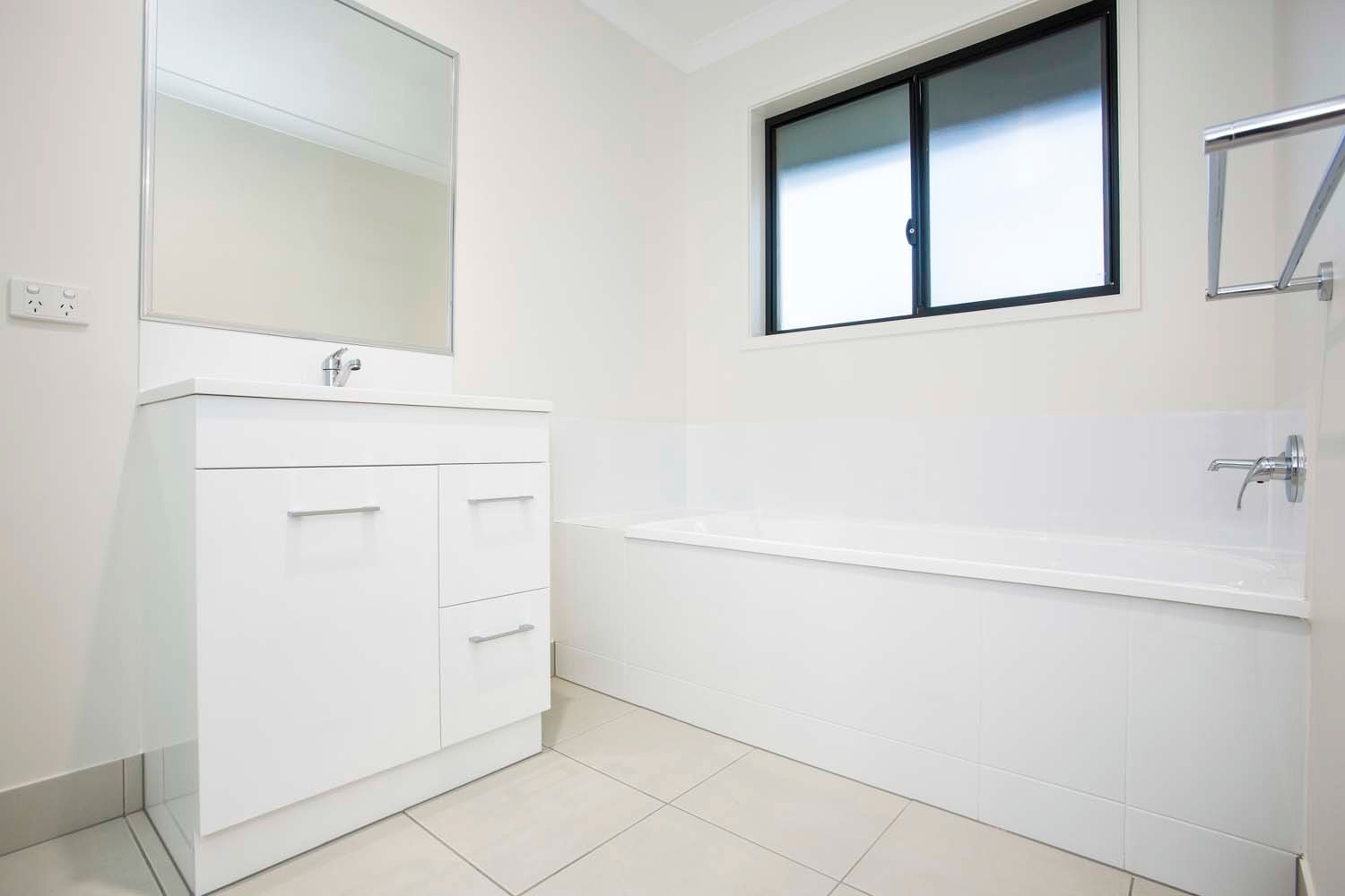 47 Macarthur Drive CANNONVALE 16