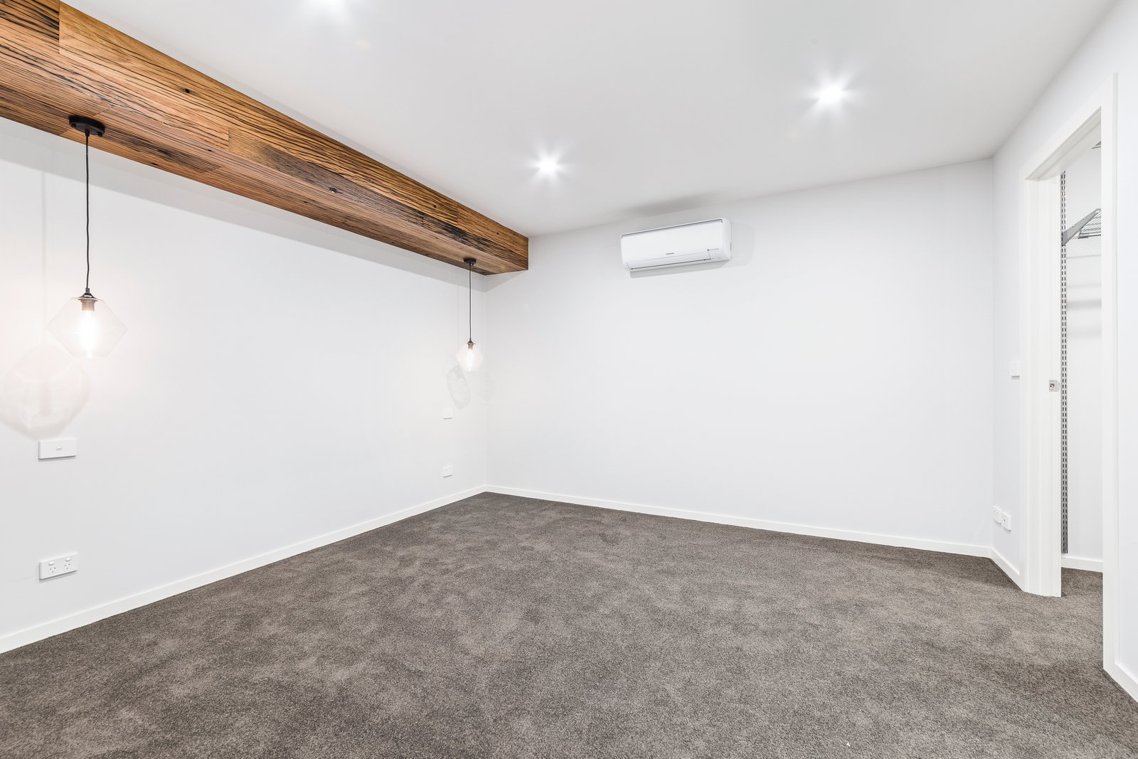 Gallery: 4/7 Martin Street