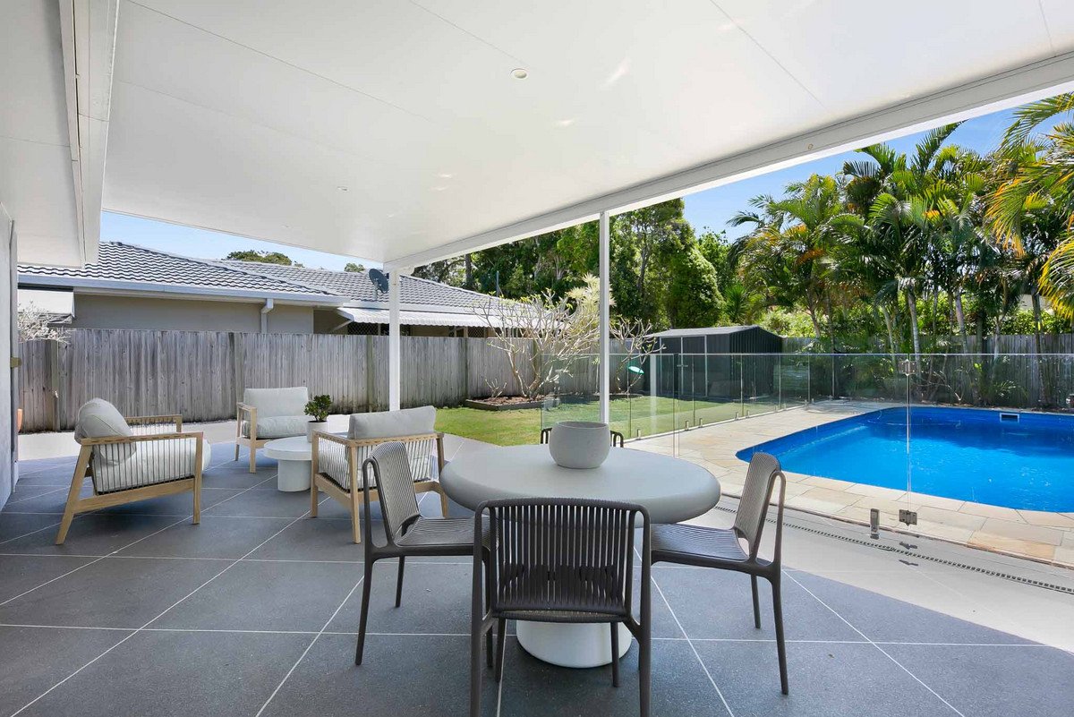 47 Mountain View Avenue Miami 23