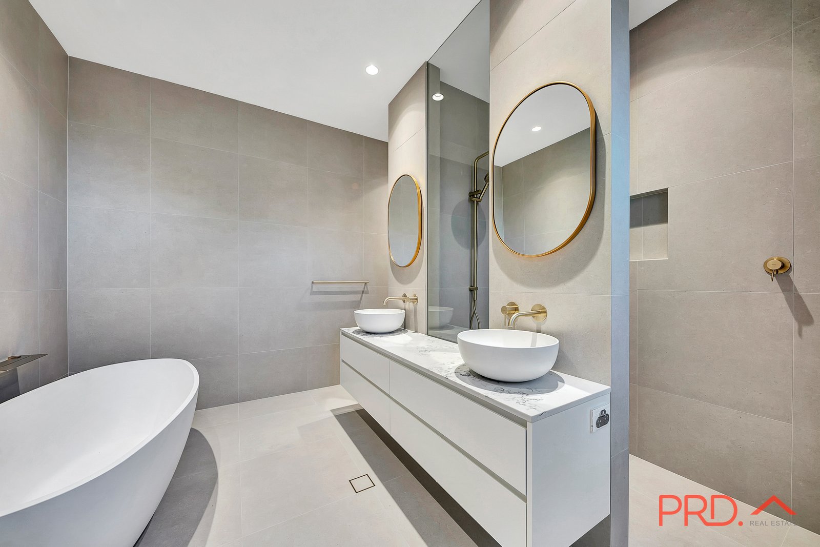 47 North Road RYDE 9