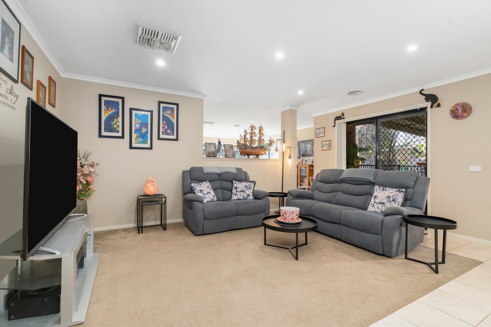 Gallery: 47 Paratone Crescent