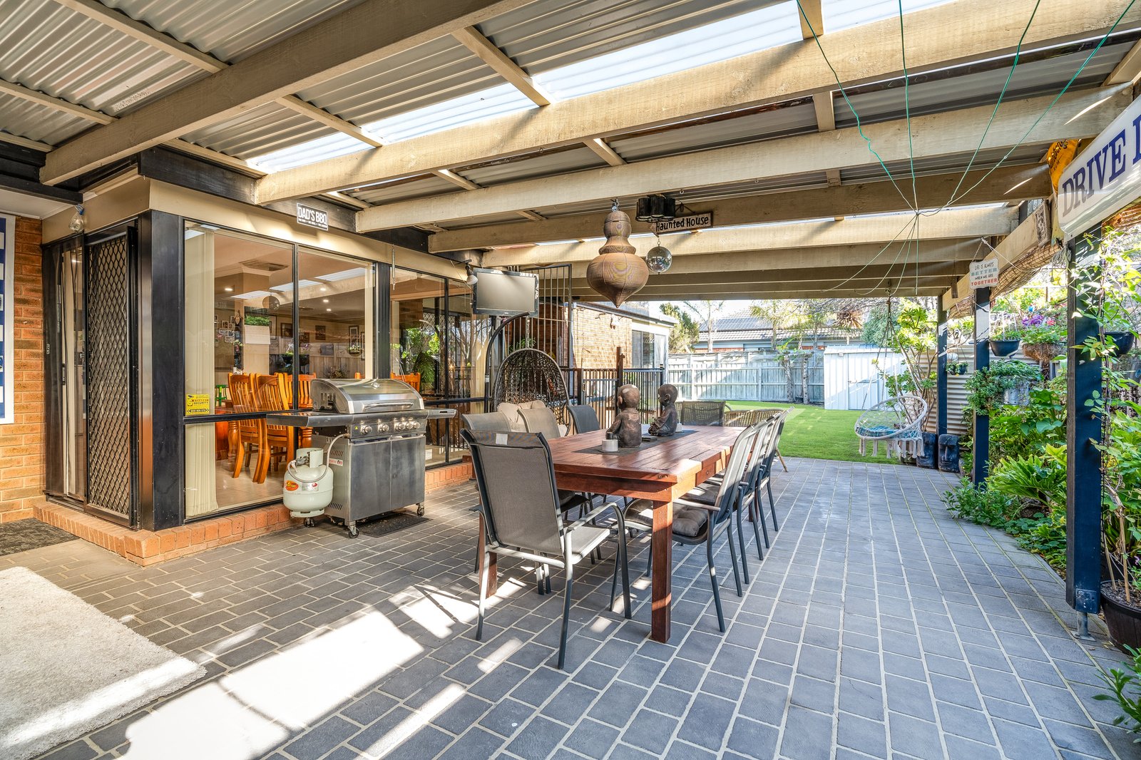 Gallery: 47 Paratone Crescent