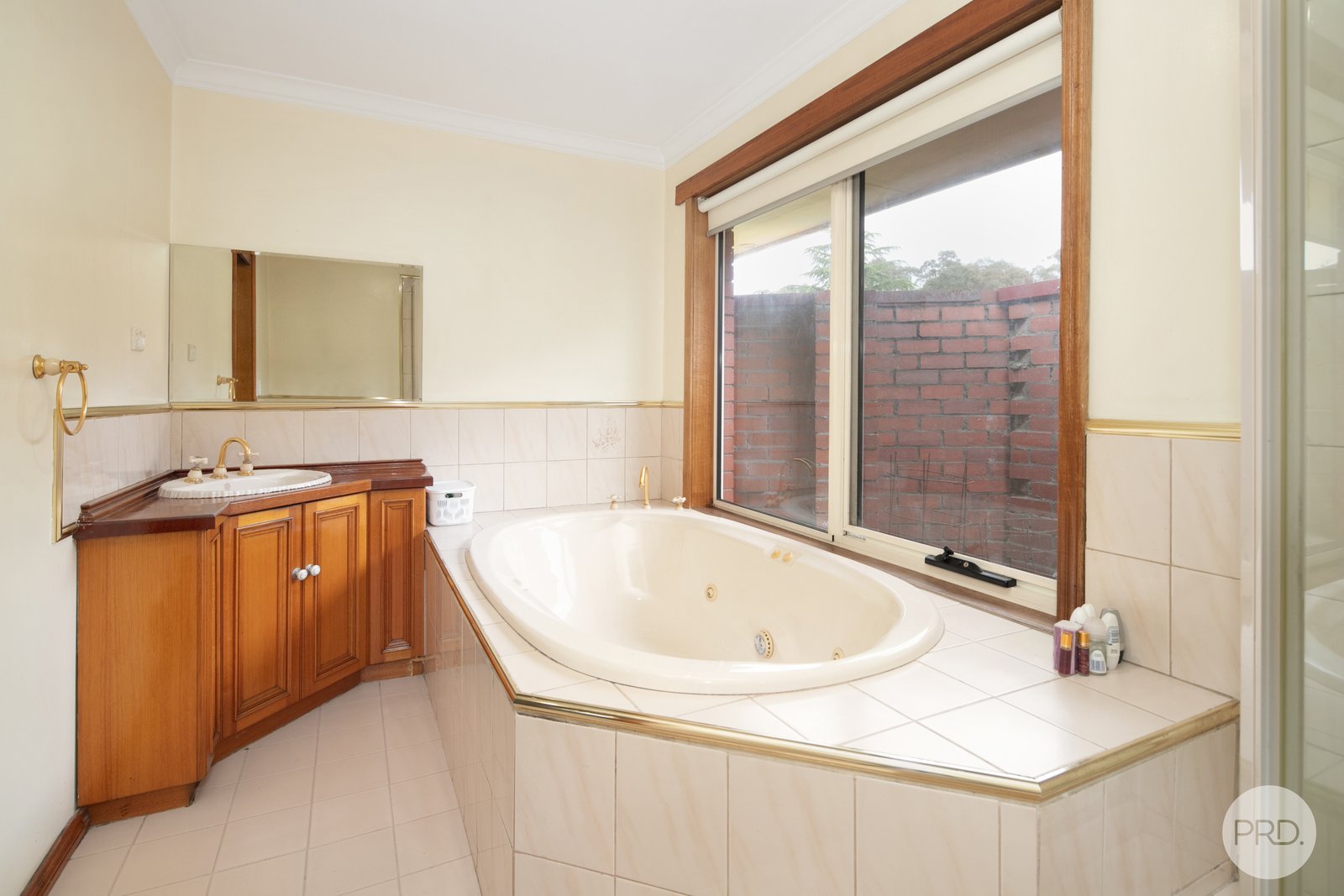 47 Paxton Court TRAWALLA 8