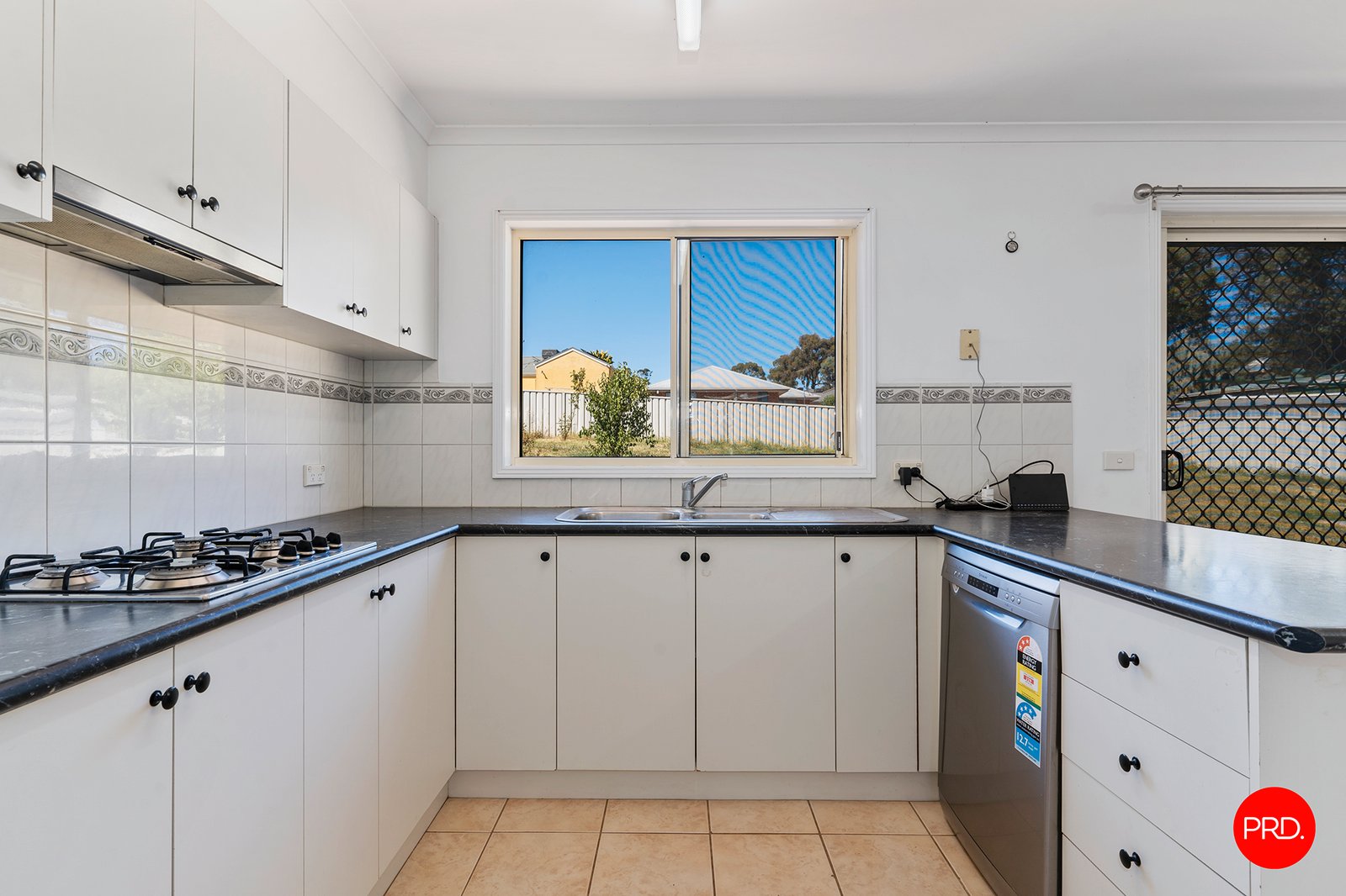 47 Queen Street KANGAROO FLAT 5