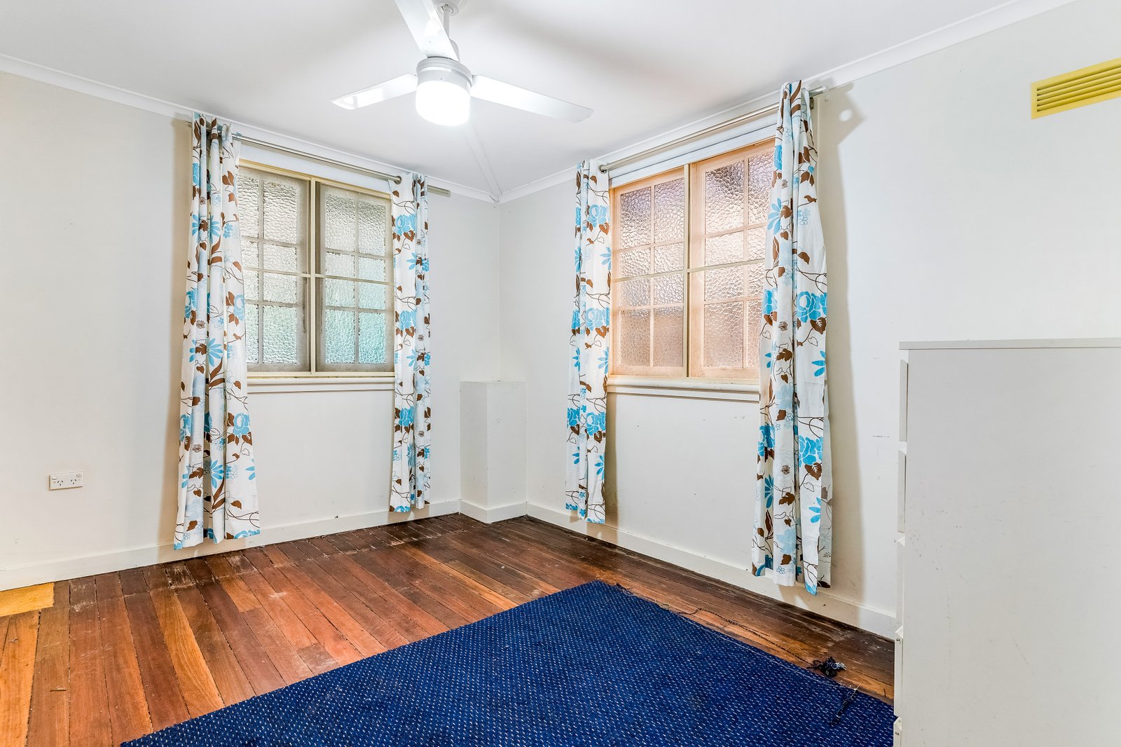 47 Richmond Street CASINO 13