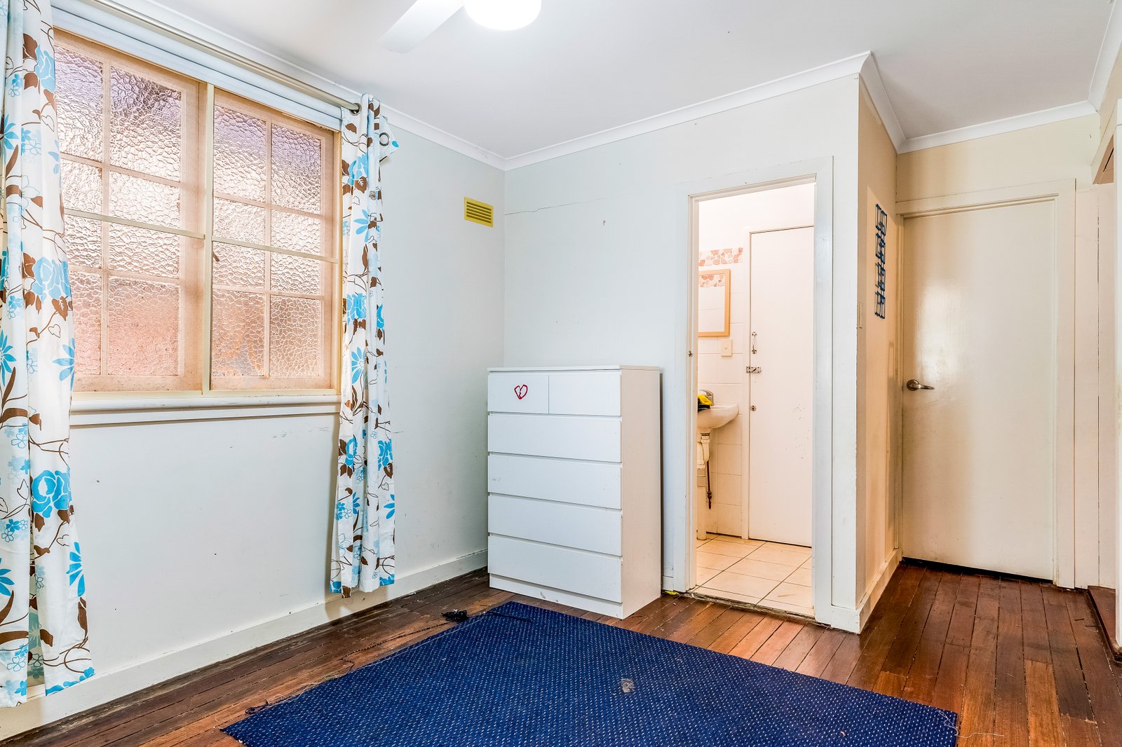 47 Richmond Street CASINO 14