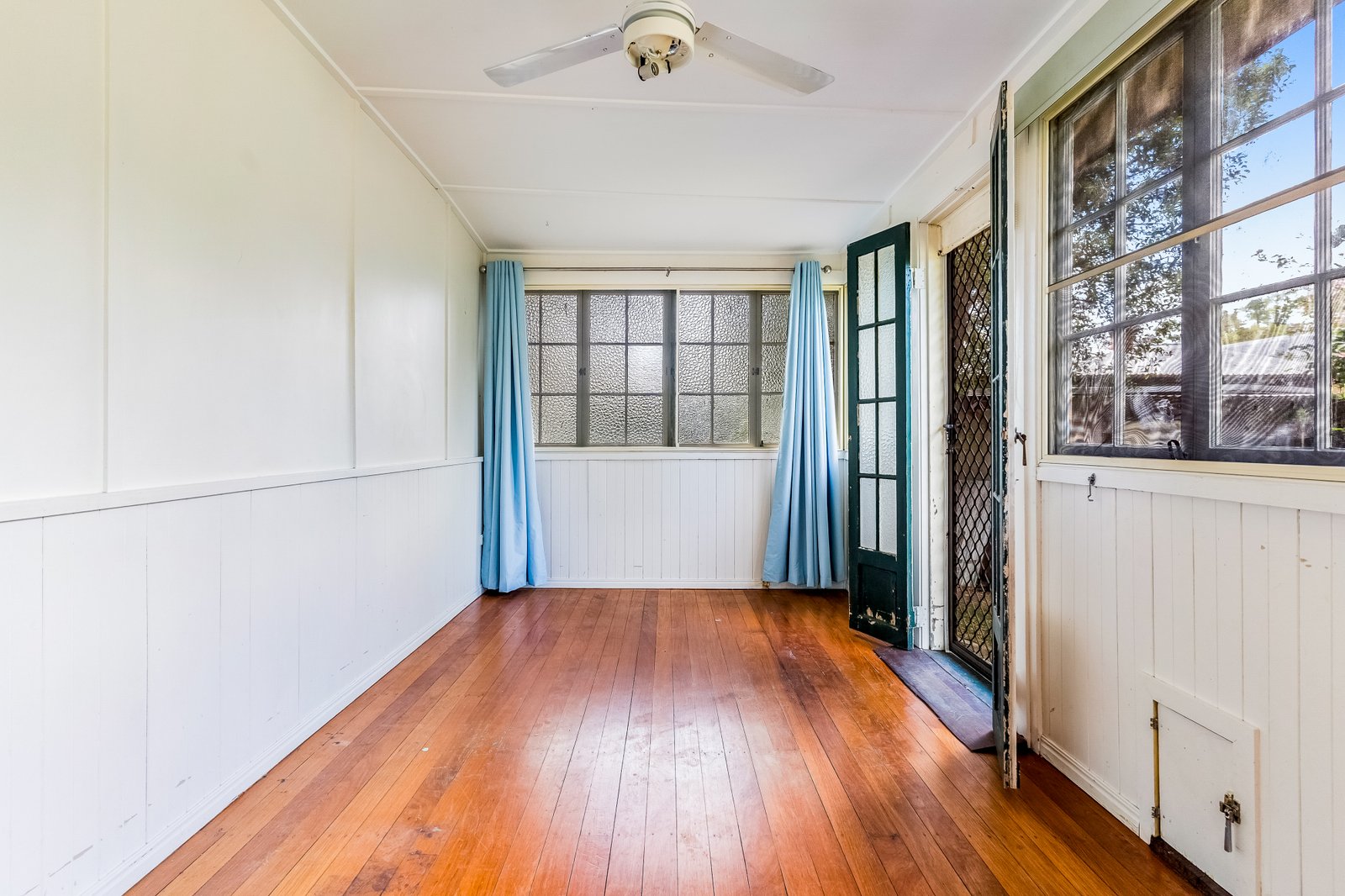 47 Richmond Street CASINO 15