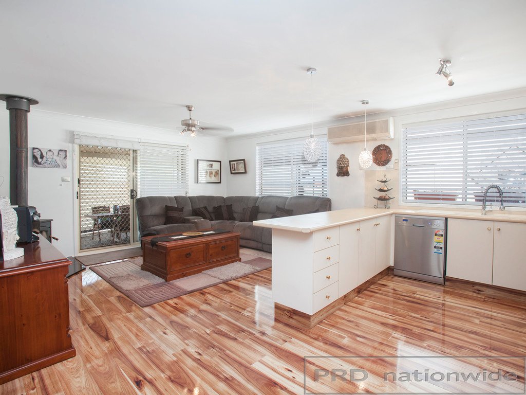 47 Royal Oak Avenue THORNTON 6