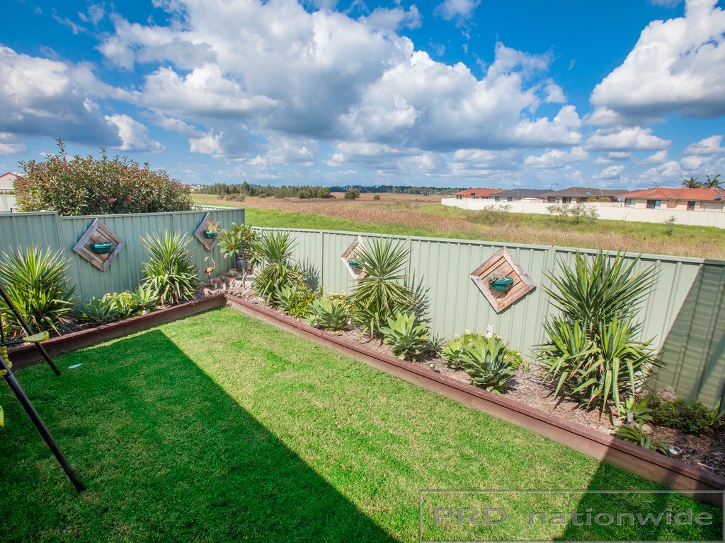 47 Royal Oak Avenue THORNTON 13