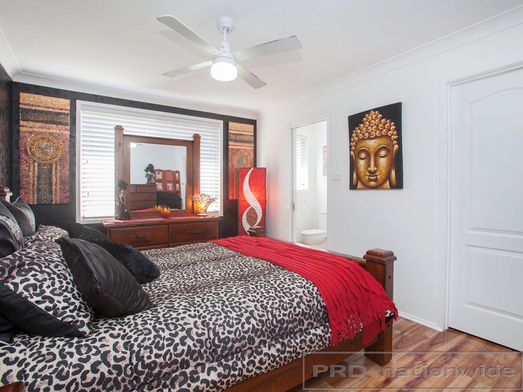 47 Royal Oak Avenue THORNTON 15