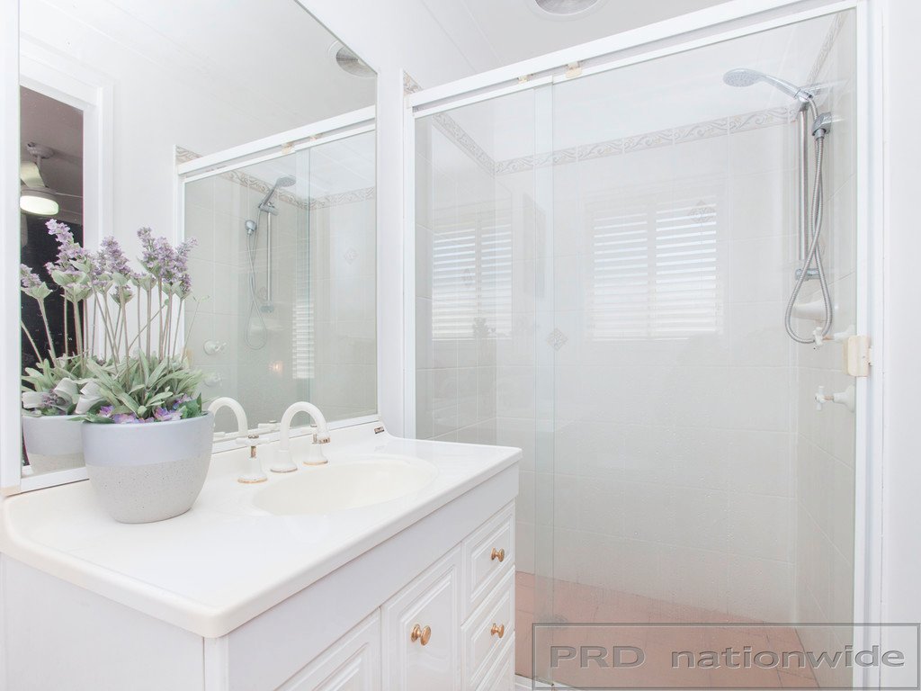 47 Royal Oak Avenue THORNTON 17