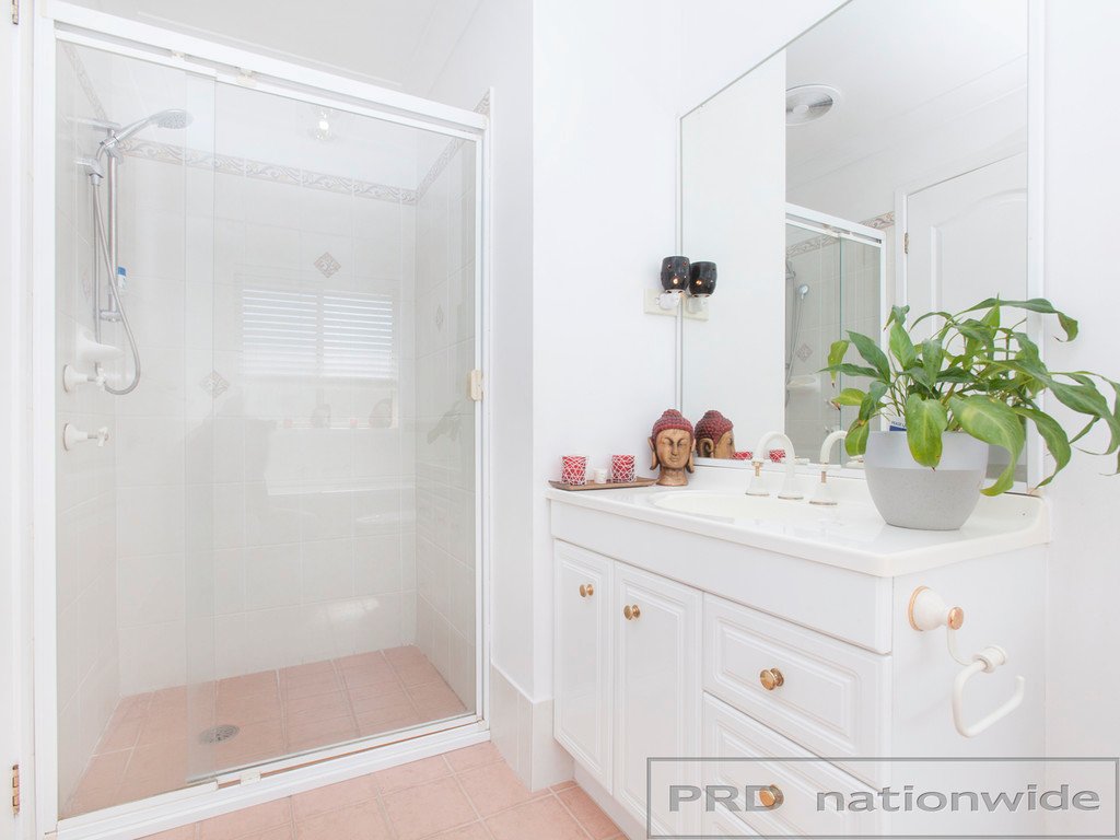 47 Royal Oak Avenue THORNTON 19