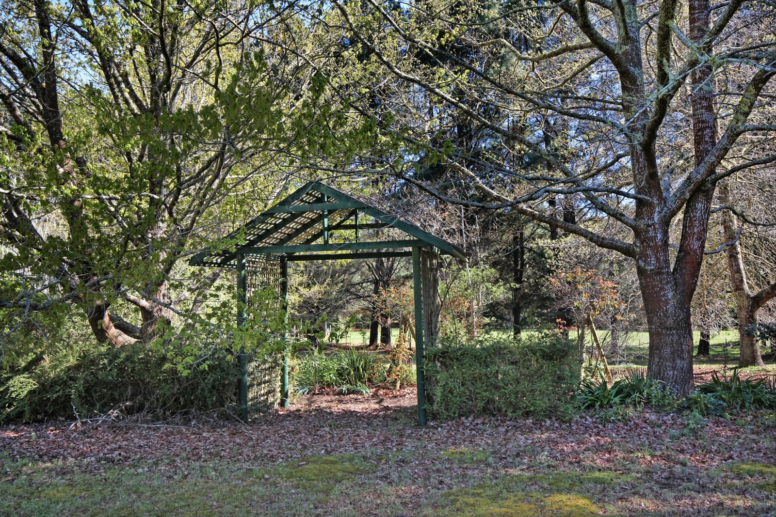 Real Estate and Property in 47 Royle Court, Woodend, VIC