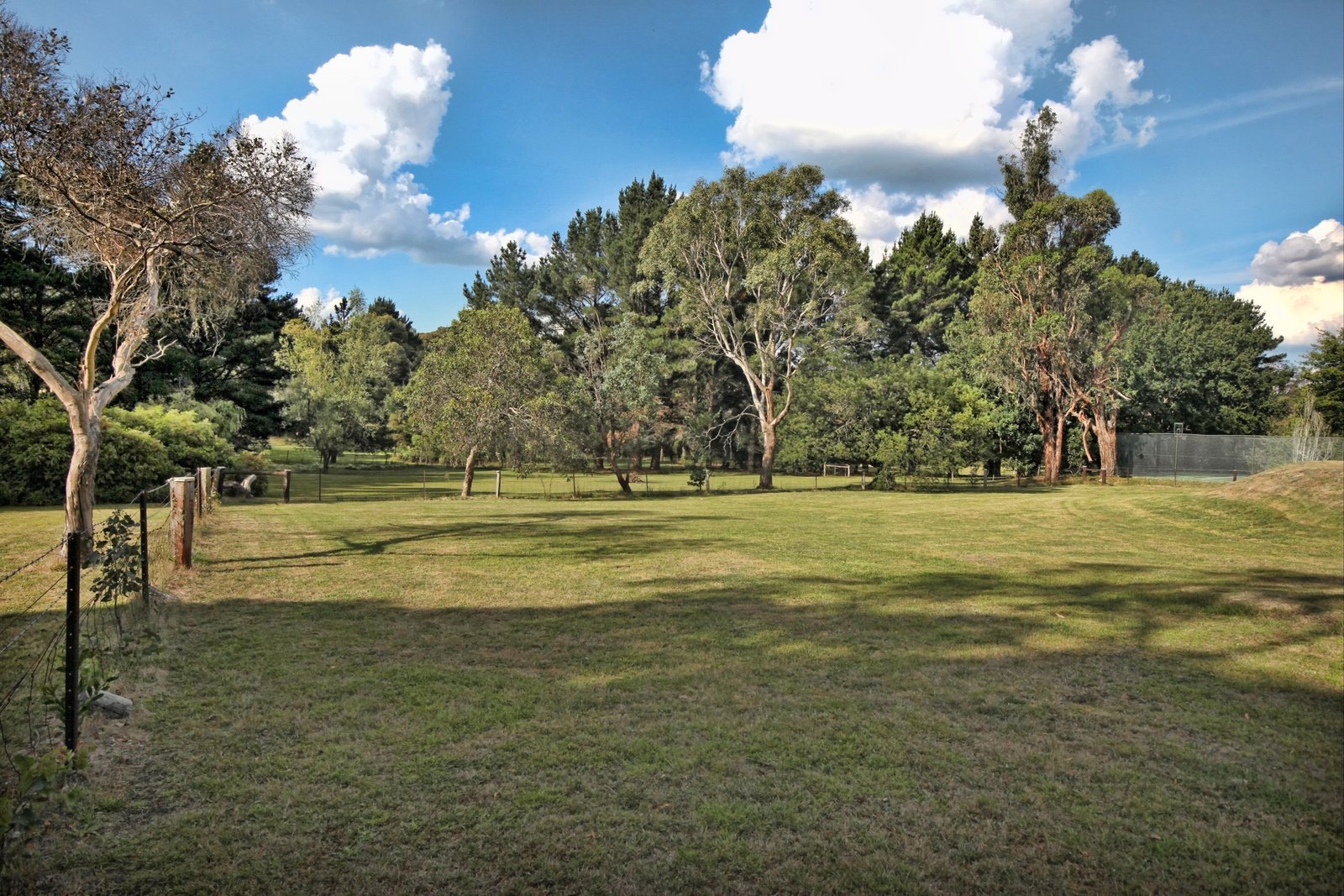 Real Estate and Property in 47 Royle Court, Woodend, VIC