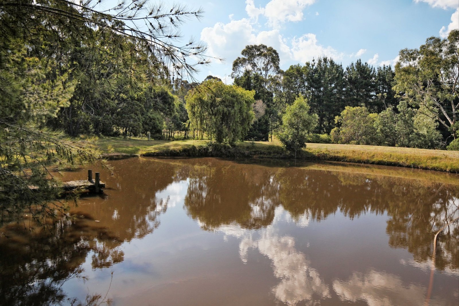 Real Estate and Property in 47 Royle Court, Woodend, VIC