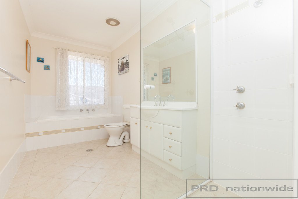 47 Somerset Drive THORNTON 6