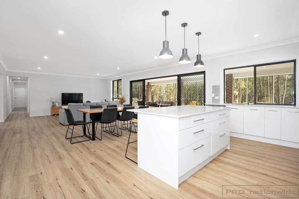 47 Timbertop Road GLEN OAK 9