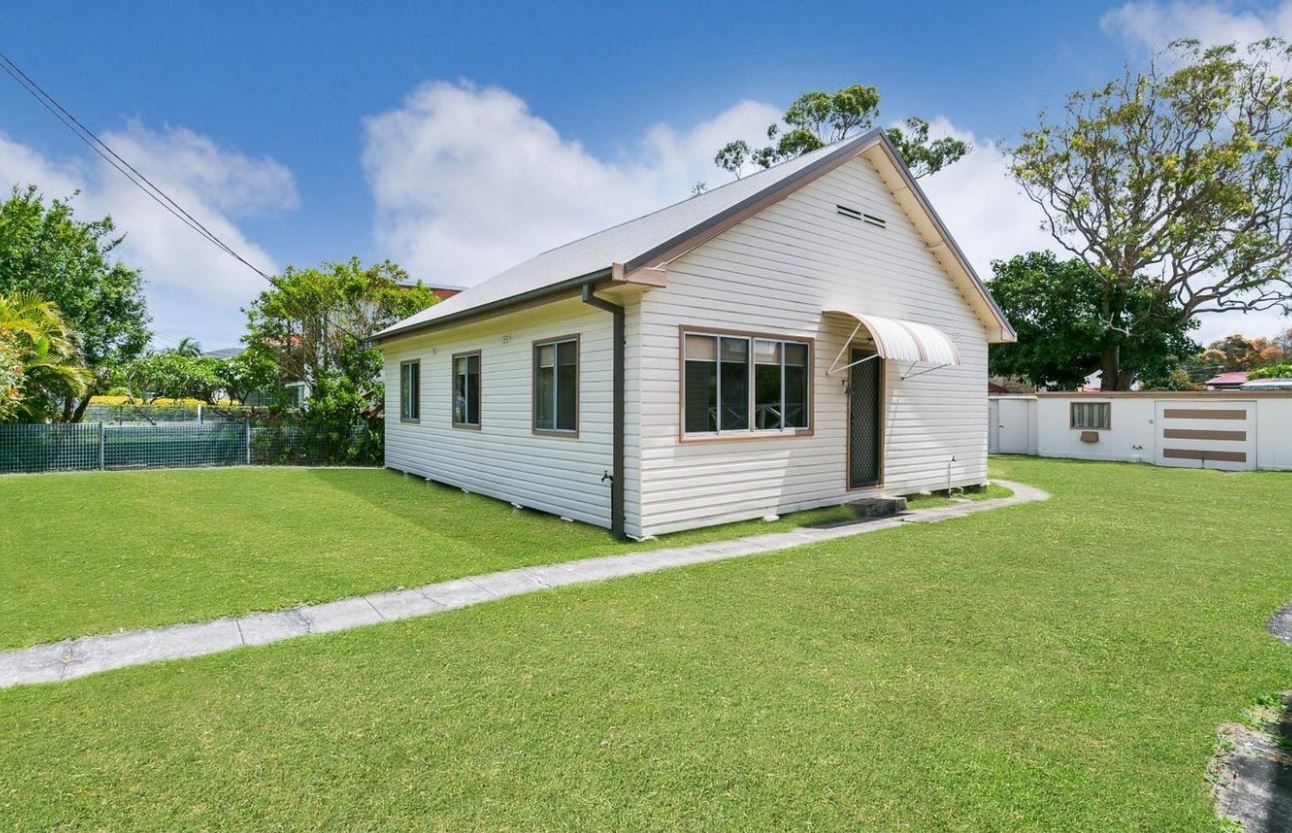 47 Tomaree Street SHOAL BAY 1