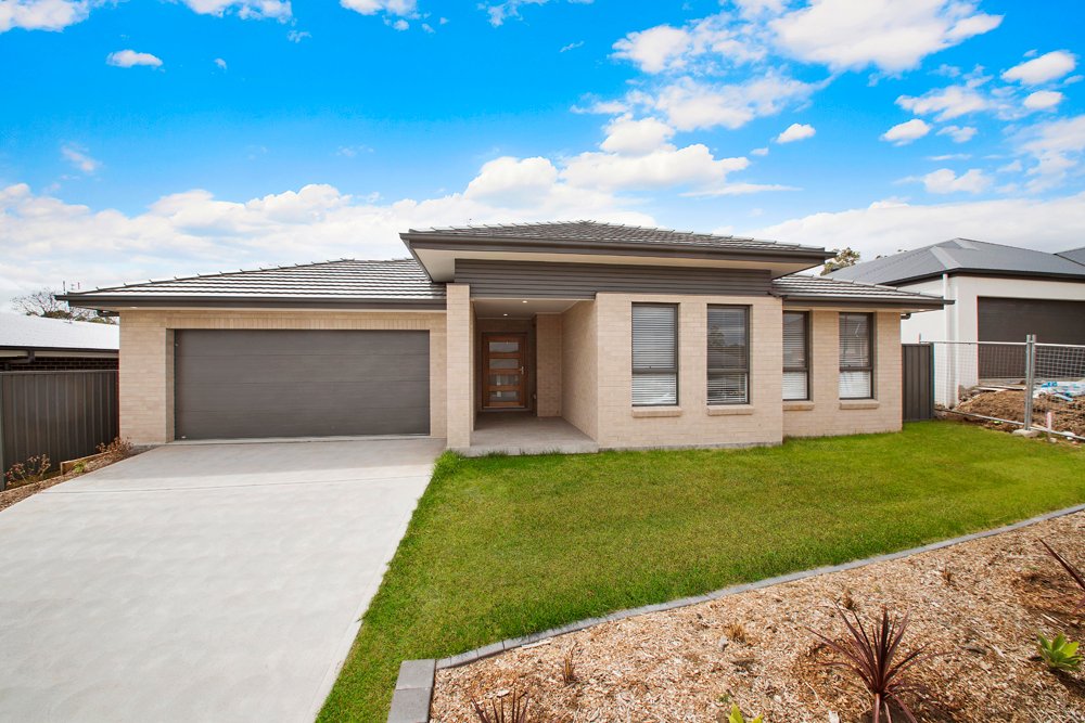 47 Tournament Street RUTHERFORD 1