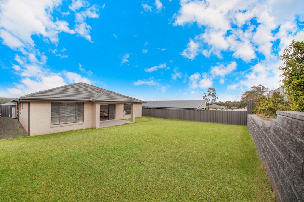 47 Tournament Street RUTHERFORD 18