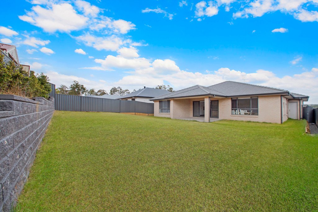 47 Tournament Street RUTHERFORD 19