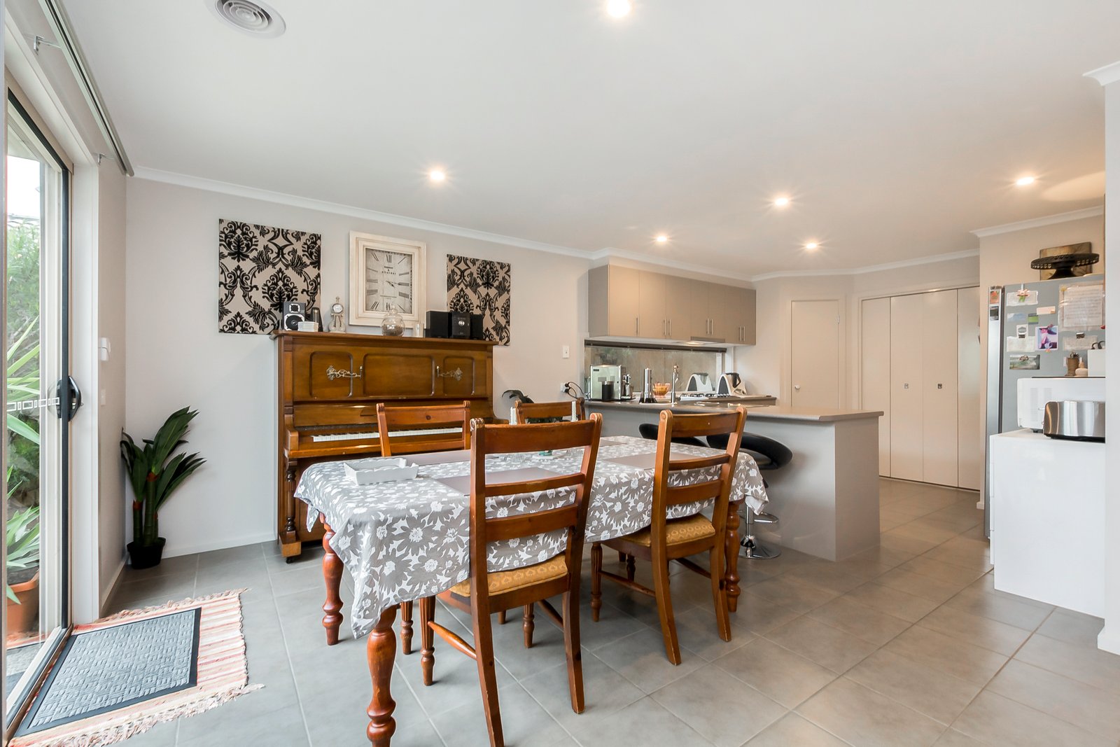 Gallery: 47 Treefern Street